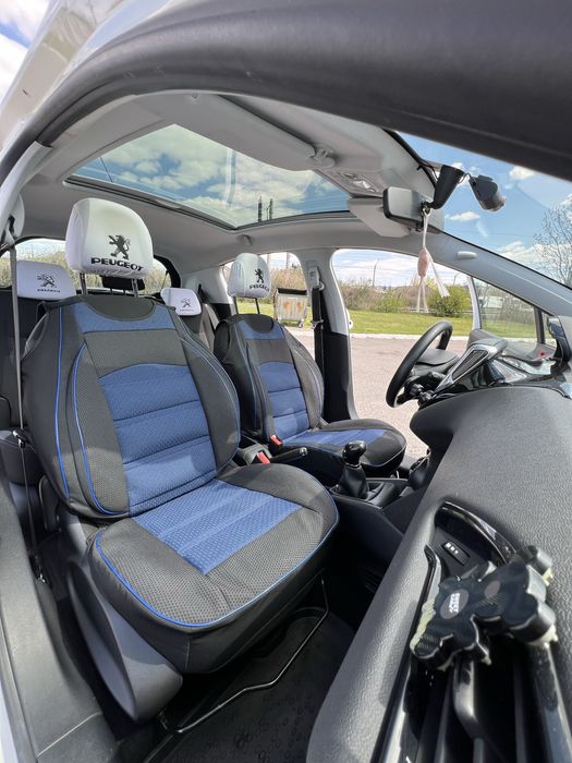 Peugeot 208 2013