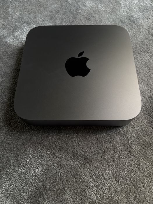 Mac mini 2018 128 GB SSD stan jak nowy