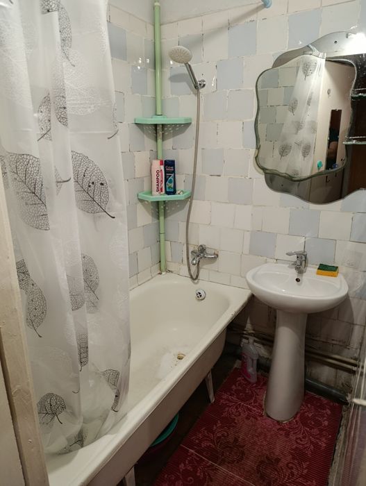 Квартира  подобово (2 кімнати)в центрі містаі