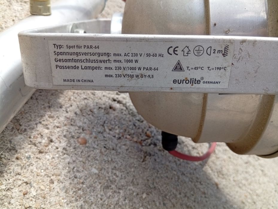 Focos eurolite como novos