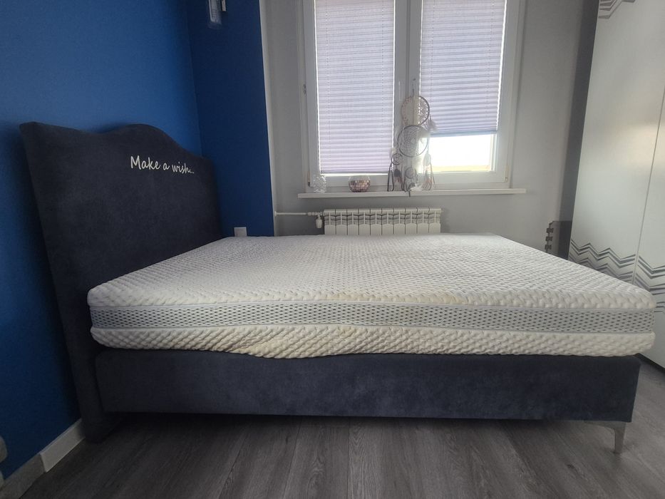 Piękne łóżko unisex