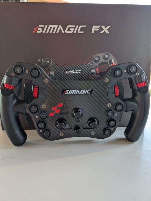 Simagic FX, Кермо