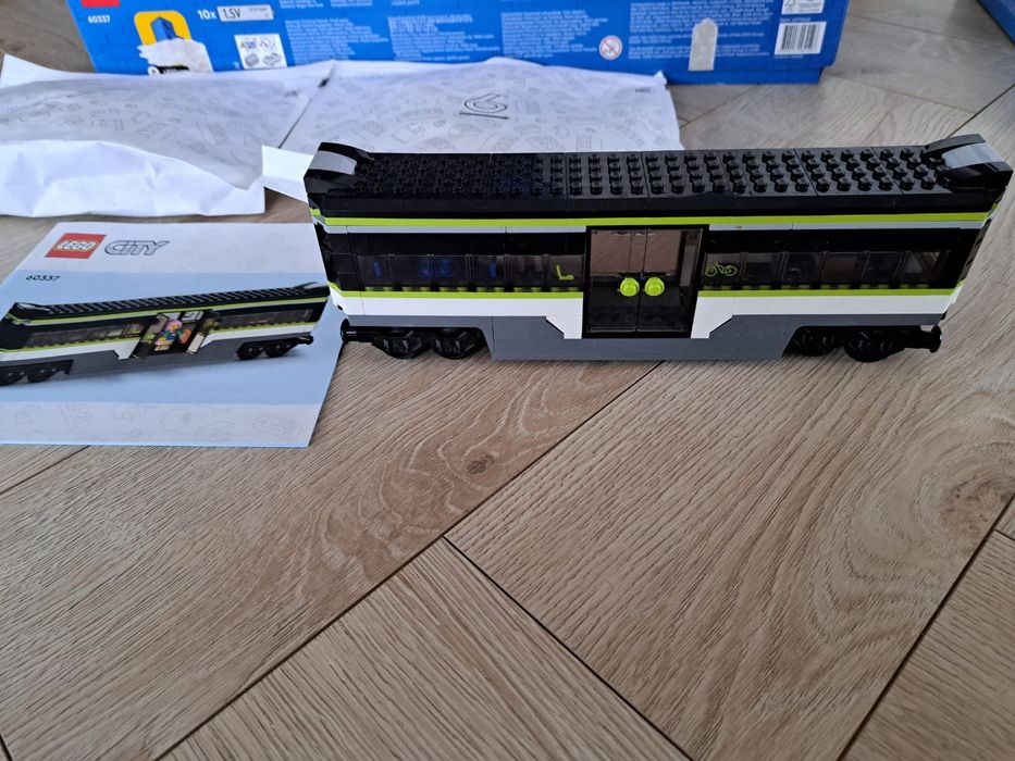 Lego Wagon Osobowy 60337