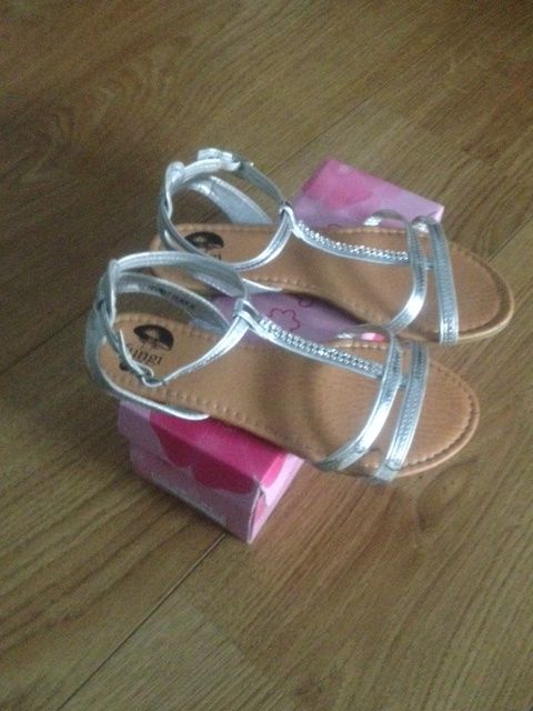 sandálias de criança