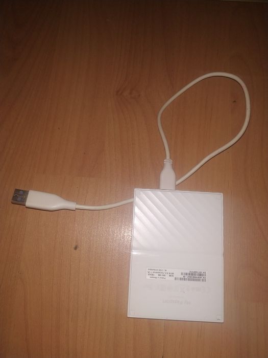 Продам срочно диск HDD WD на 1 Тб