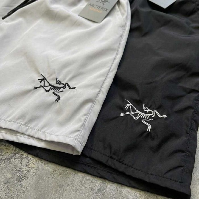 Артерикс Шорти Чоловічі // Нейлоновые Шорты Arcteryx GoreTex