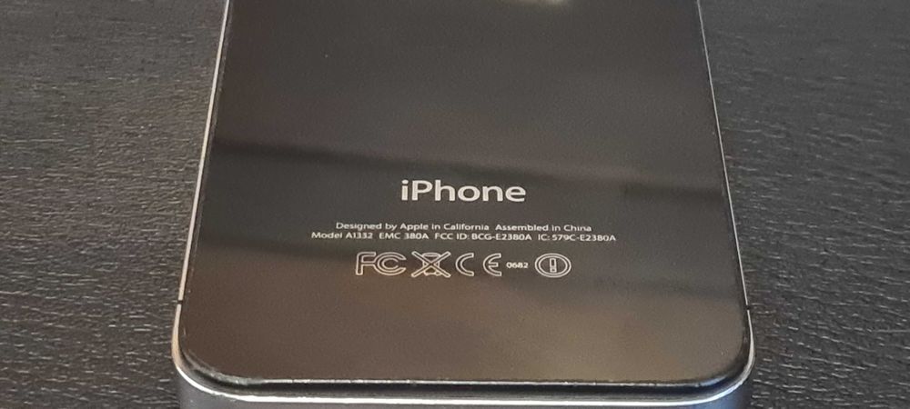 Apple iPhone 4, 2010