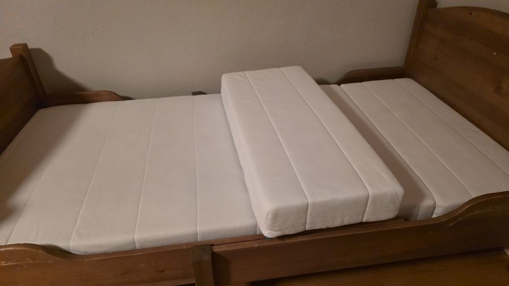 Łóżko drewniane Ikea + materac