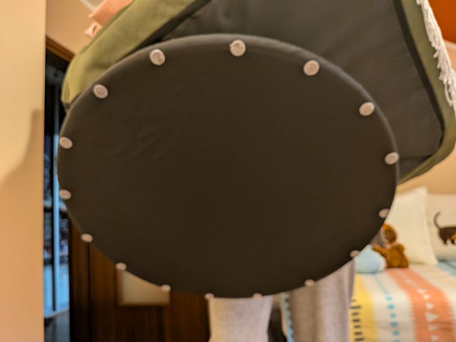 Fotel  podłogowy obrotowy HEMI