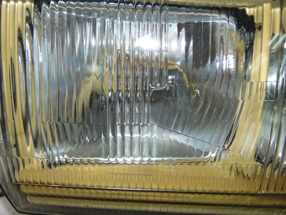 Mercedes W123 farol