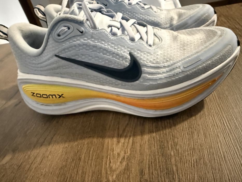 Nike Vomero Plus