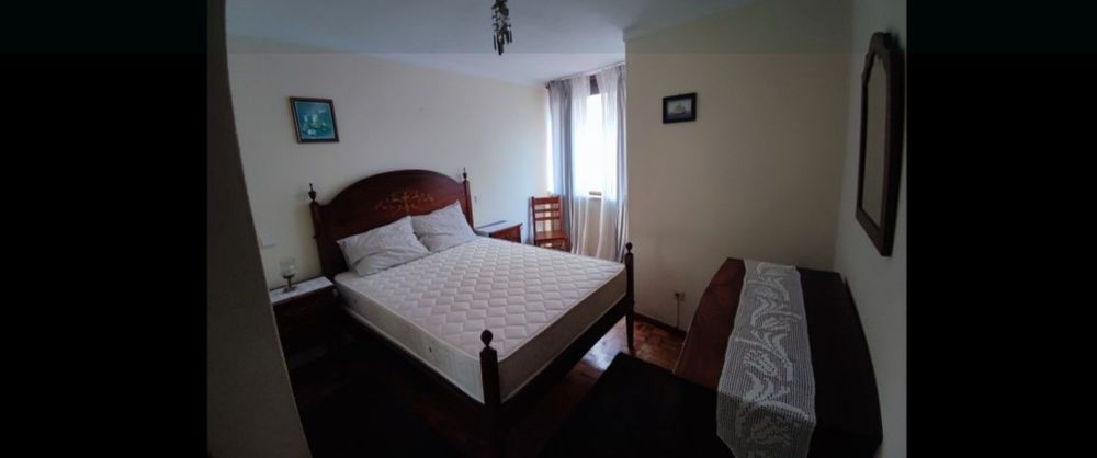 Arrenda-se quarto perto do Marquês no Porto