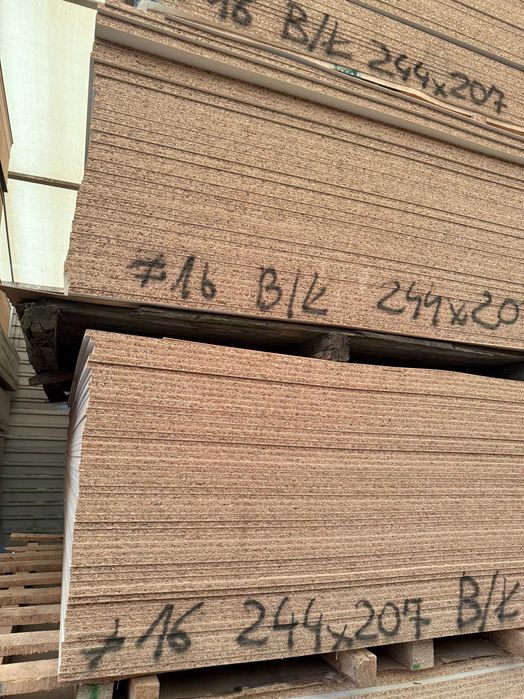 Płyta wiórowa 16 mm biała 2440x2070 mm