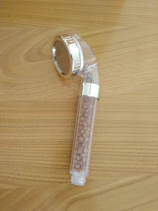 Chuveiro de alta pressão com filtro de esferas minerais