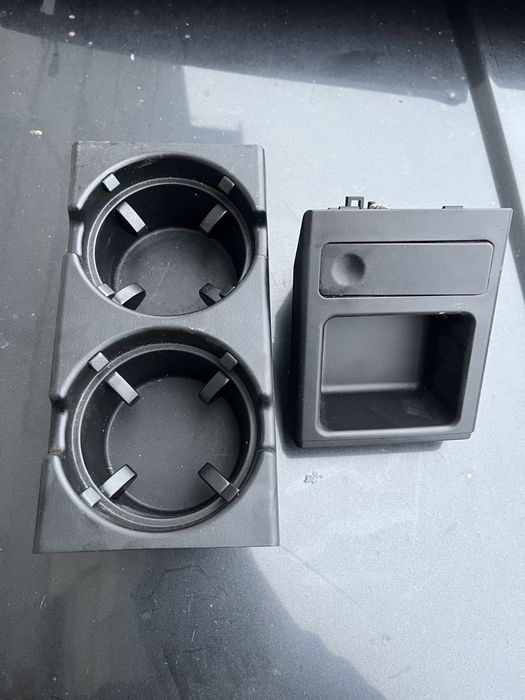 Roletka tyl schowek bmw e46 cupholder monetnik czarny