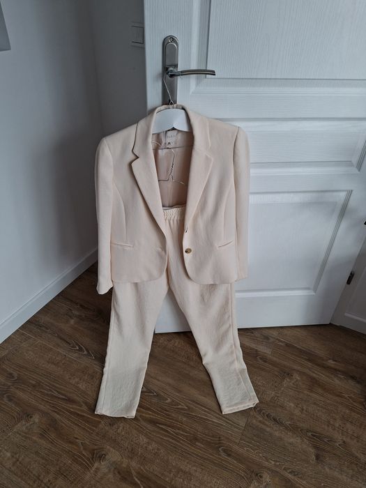 Garnitur damski  stan idealny