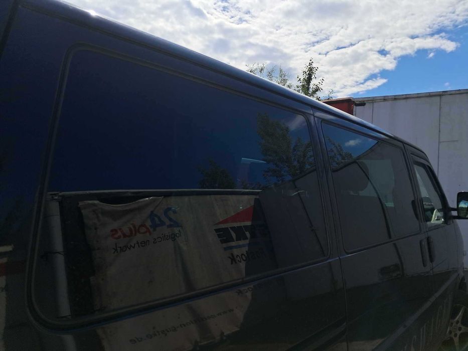 Szyba przednia VW T4