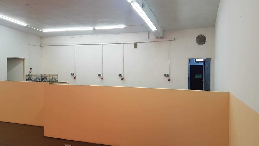 Lokal użytkowy, parter, na przystanku