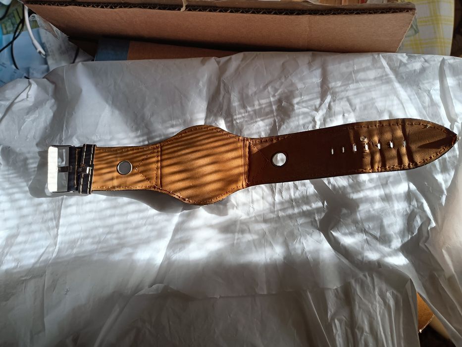 Relógio quartzo grande