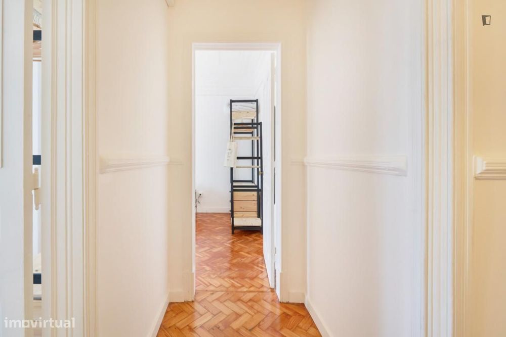 Quarto - localizado em Rato Lisbon