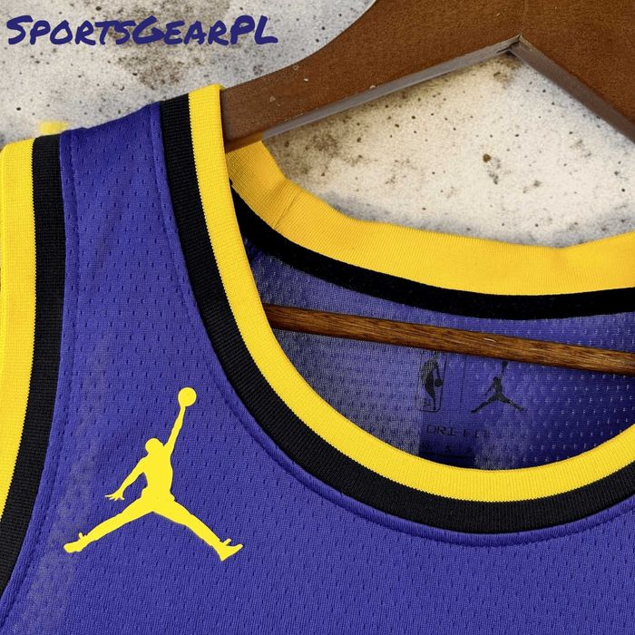 Luka DONCIC Koszulka STAT. Los Angeles Lakers NIKE Rozmiar M