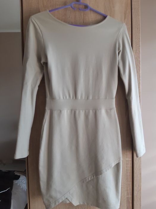 Beżowa sukienka Cinamoon rozmiar S