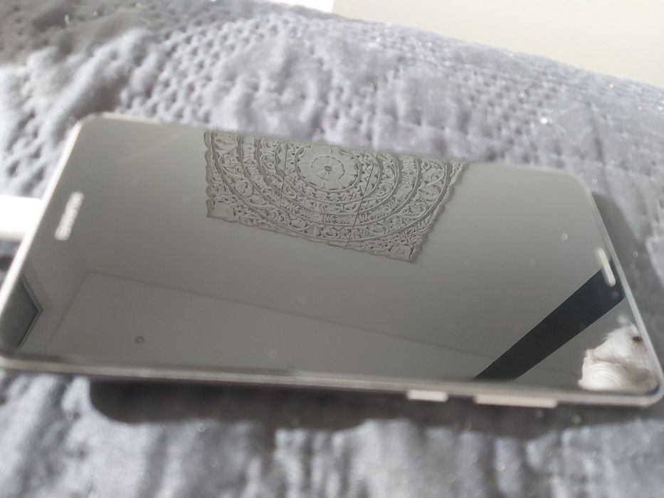 Huawei Mate 9 (64GB / 4GB RAM) – Ecrã 5.9" – Leica Dual Cam