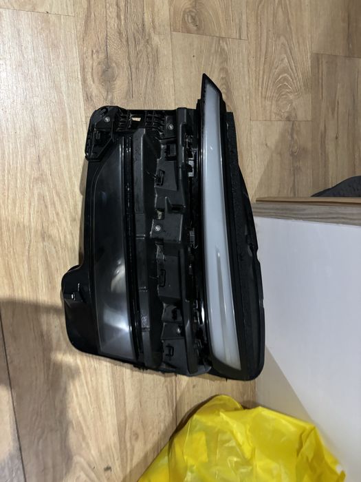 Фара ліва Tesla Juniper 2025 1918350-00-D