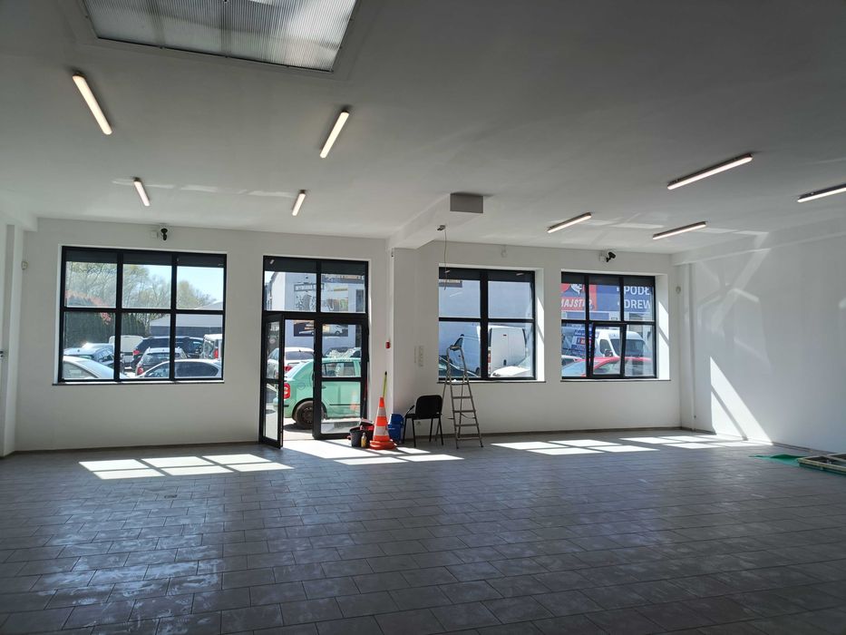 LOKAL USŁUGOWY 224 m²- do wynajęcia! ul.Fabryczna 7 Strzelin