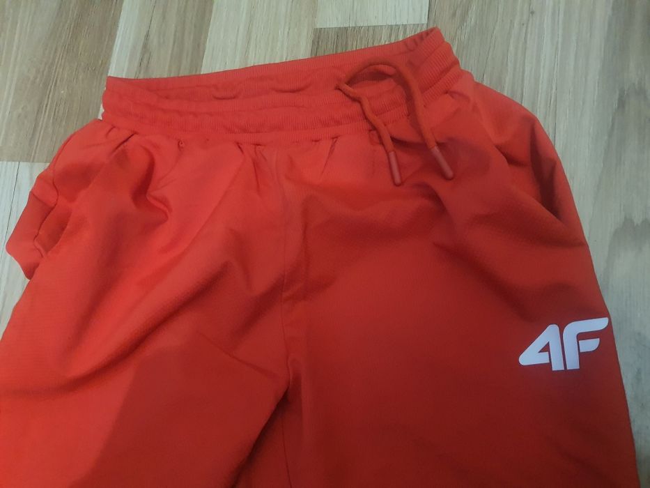 4F - spodnie jak nowe XS unisex