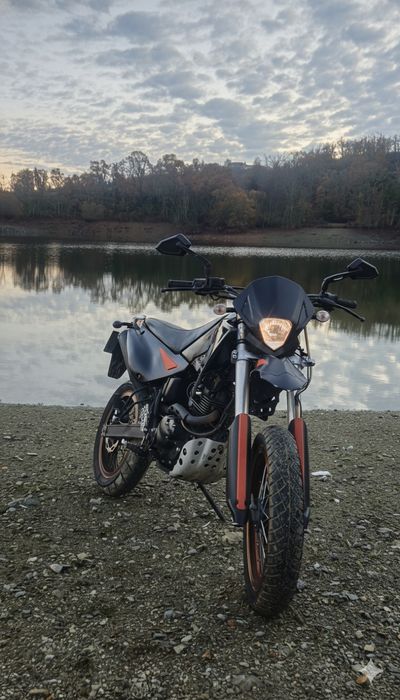 Mota 125cc supermotard