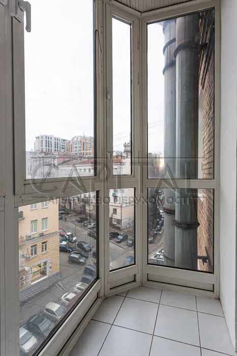 Аренда  квартиры, ул. Крещатик, Центр