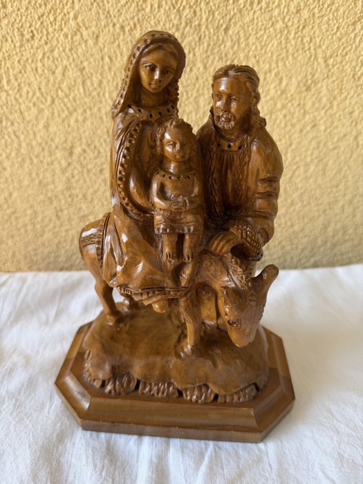 Figurka Św Rodziny drewniana