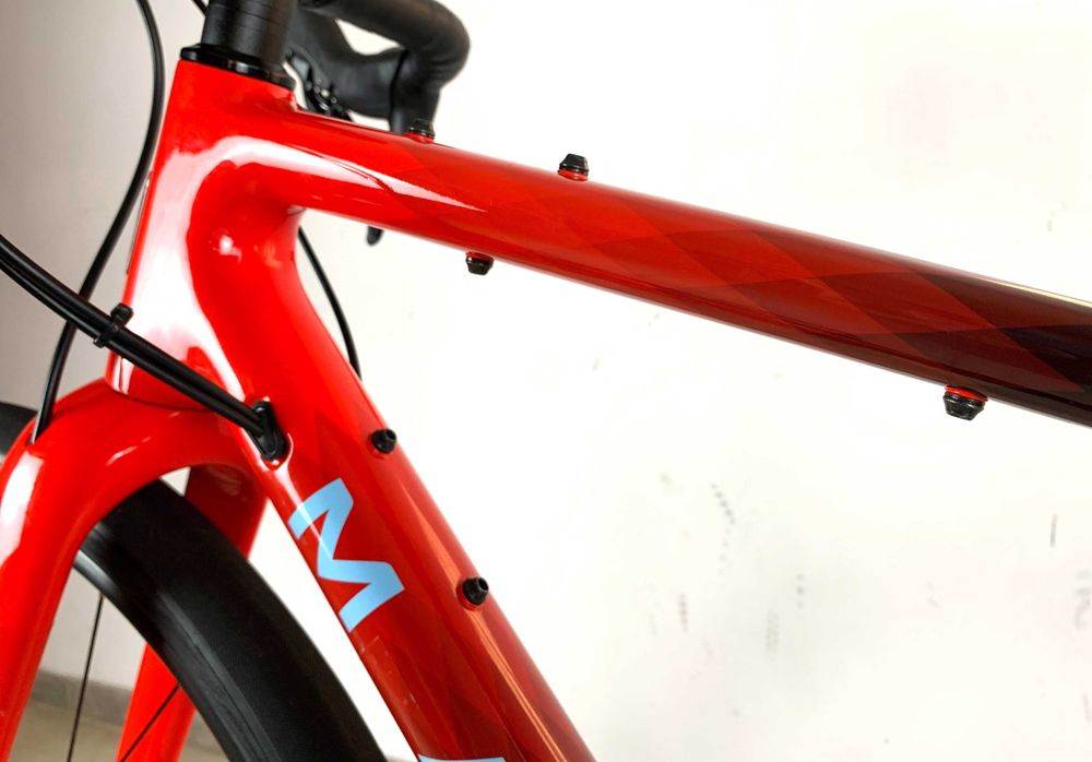 Гравійний велосипед Marin Headlands 2 2023 року в ідеалі