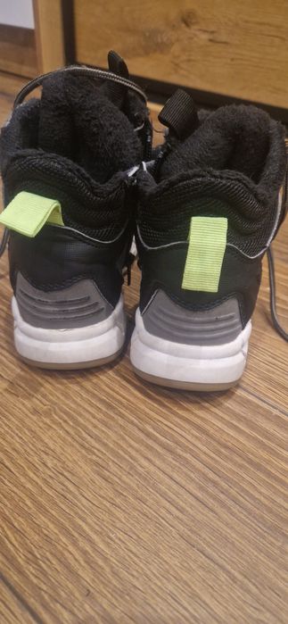 Dziecięce buty zimowe r.29