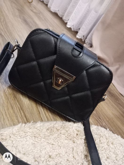 Продаю маленьку жіночу сумочку