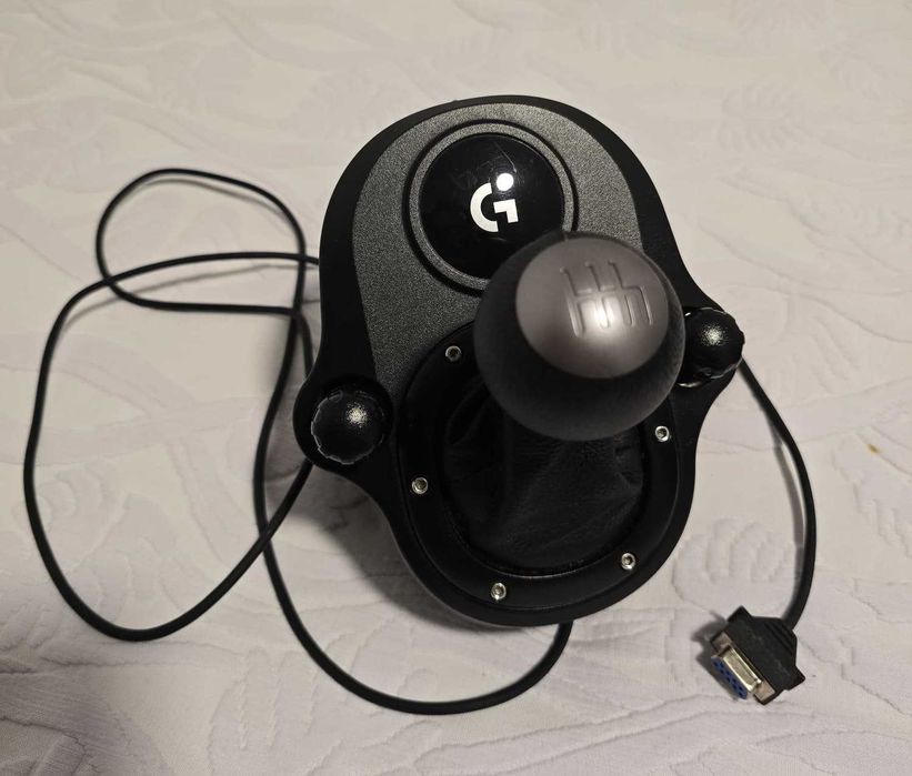 Logitech G29 Driving Force + Shifter (PS5/PS4/PS3/PC)