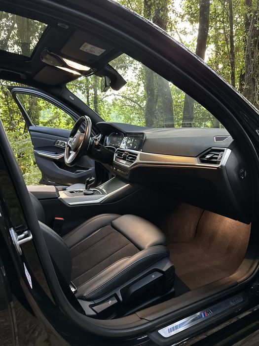 BMW 330e PACK M