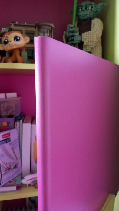 Estante para quarto de criança como nova