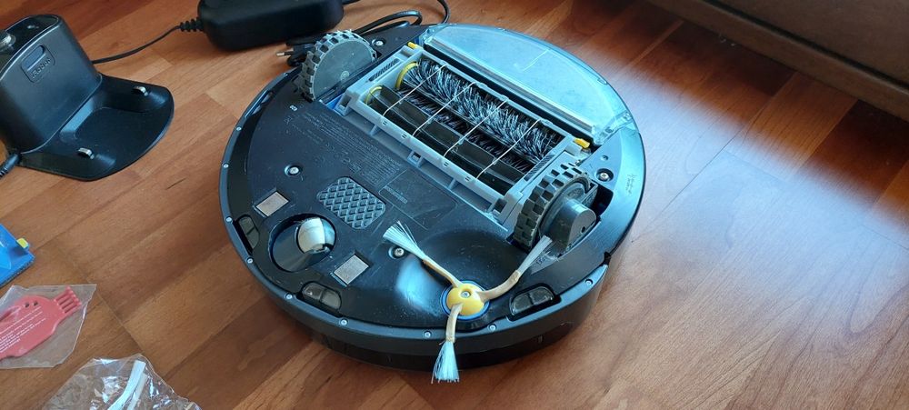 Aspirador Robot iRobot Roomba 620 + recargas adicionais