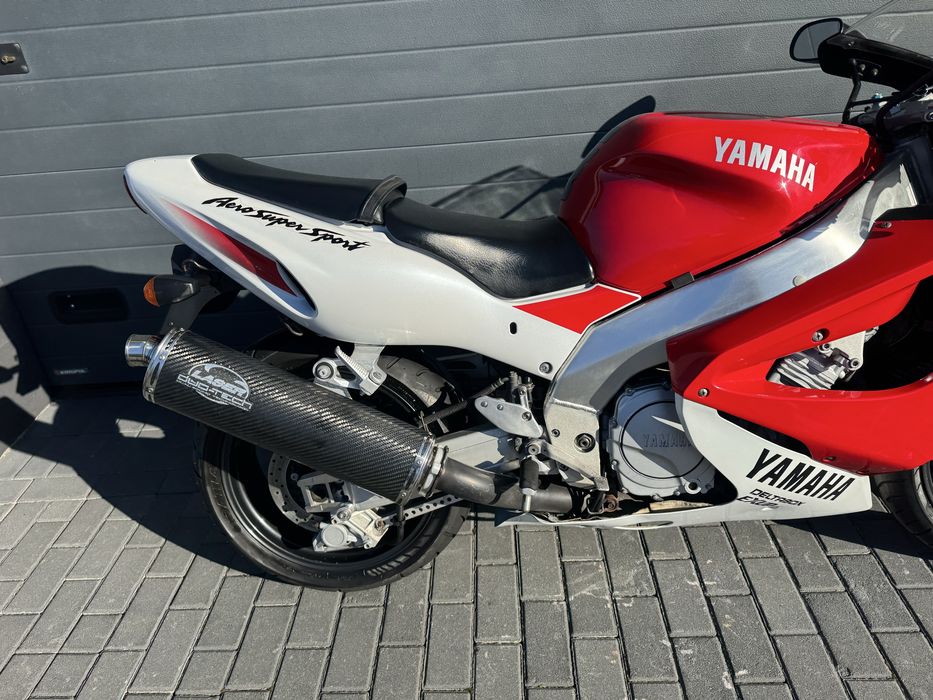 Yamaha yzf1000 Thunderace