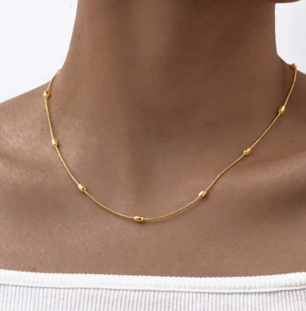 uzywany naszyjnijk kolor zloty