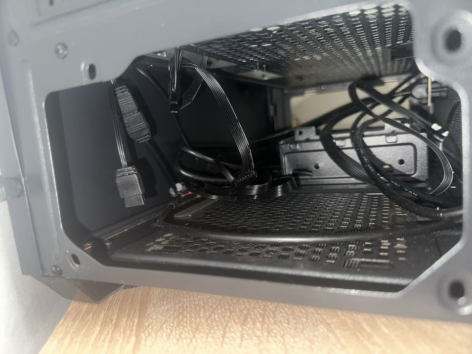 Obudowa PC Segotep dual glass ARGB – jak nowa, folie oryginalne