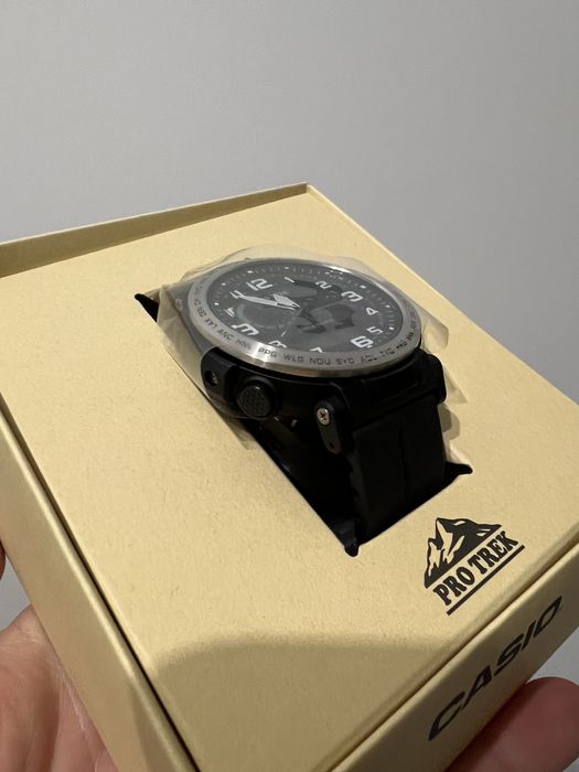 Чоловічий годинник Casio Pro Trek PRG601-1 (52.5mm)