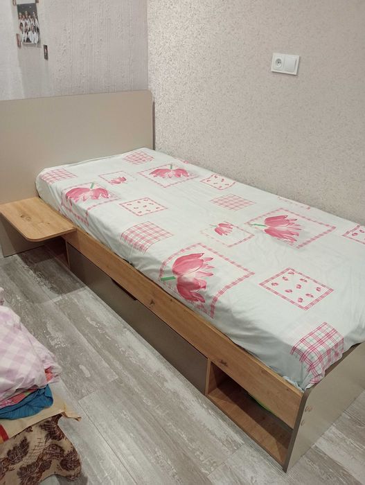 Ліжко одномісне .