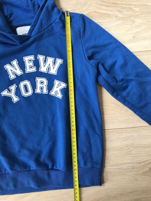 Bluza z kapturem, niebieska bluza z napisem New York; Sinsay; rozm.116
