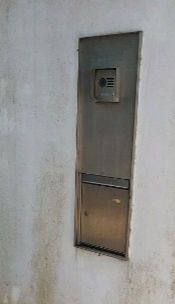 Video porteiro, caixa de correio aço e 2 ecrán