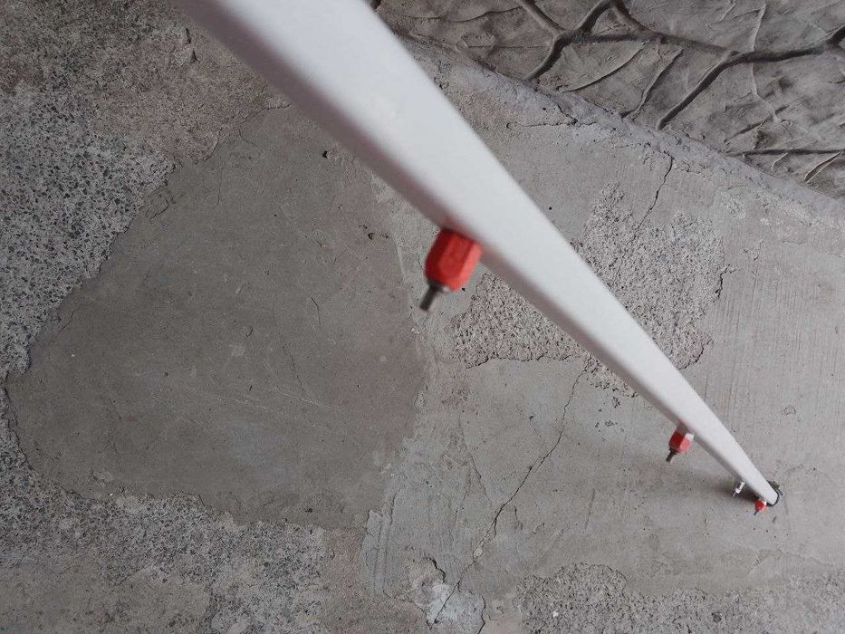 Поилка для курей, цыплят, перепелов