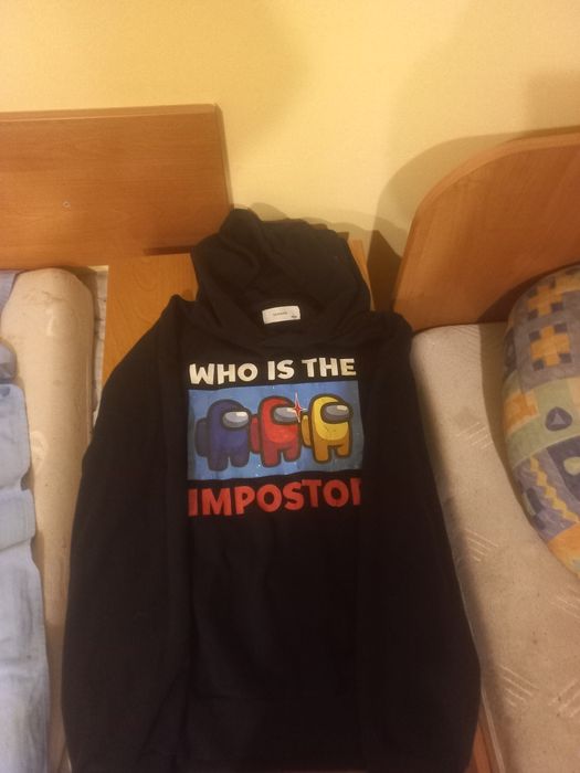 Bluza z Reserved a mongus