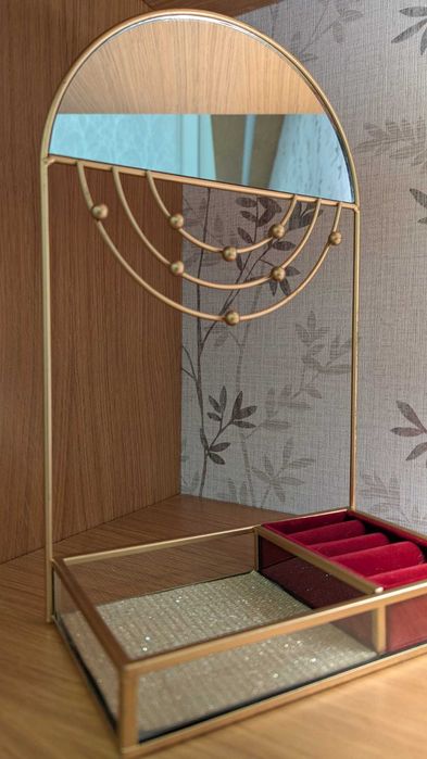 Suporte de Jóias - Novo preço | 1€